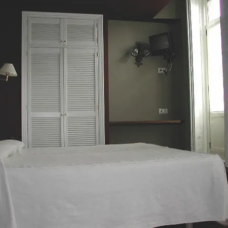 La Colmena Otel Luarca