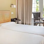 科尔蒙娜酒店